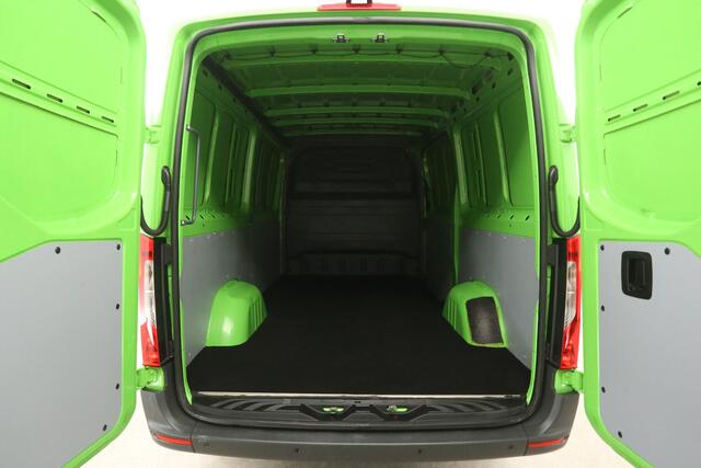 Mercedes-Benz SPRINTER RWD 317 CDI 170PK L2H1 | Aut. | Camera | Carplay | Parkeersens.