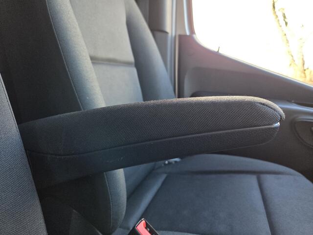 Mercedes-Benz SPRINTER 215 CDI L2/H2 Automaat MBux systeem Airco Achteruitrijcamera