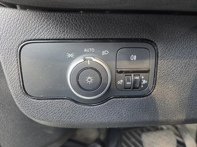 Mercedes-Benz SPRINTER 215 CDI L2/H2 Automaat MBux systeem Airco Achteruitrijcamera