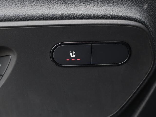 Mercedes-Benz SPRINTER 317 L2H2 DC 6 pers. 3.5T TREKHAAK