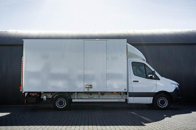 Mercedes-Benz SPRINTER 315 CDI | 150 PK | Automaat | Bakwagen met laadklep | Zijdeur | Camera | Cruise | Mbux | Climatronic