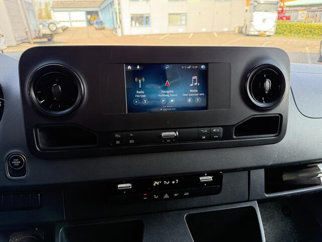 Mercedes-Benz SPRINTER 516 CDI Bakwagen Euro 6/MBUX 7