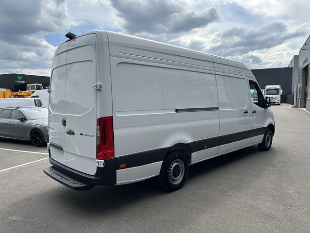 Mercedes-Benz SPRINTER 317 CDI L3 H2 PRO Facelift / MBUX / Camera / Parkeersensoren / Cruise control / Airco / 270 Graden achterdeuren
