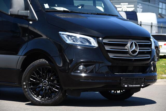 Mercedes-Benz SPRINTER 319 1.9 CDI L2H2 RWD Black Edition Full Options! 360 Camera, Cruise, Memory, LED, 3500kg Trekhaak, Leder, Carplay, 190pk, Voorruit verwarming, Uniek!