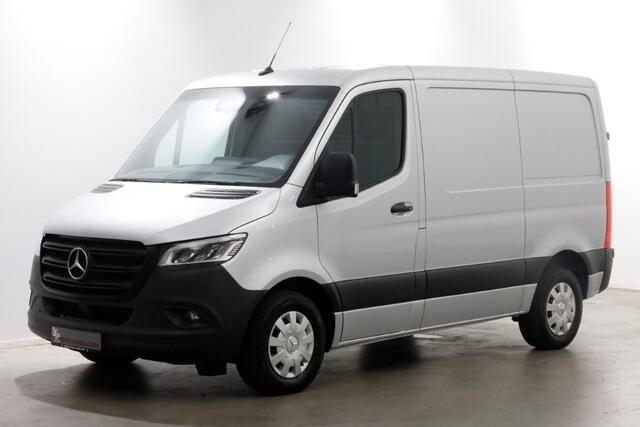 Mercedes-Benz SPRINTER 317 CDI 170pk L1H1 RWD 9G Automaat LED/ACC/Camera/Inrichting 11-2022