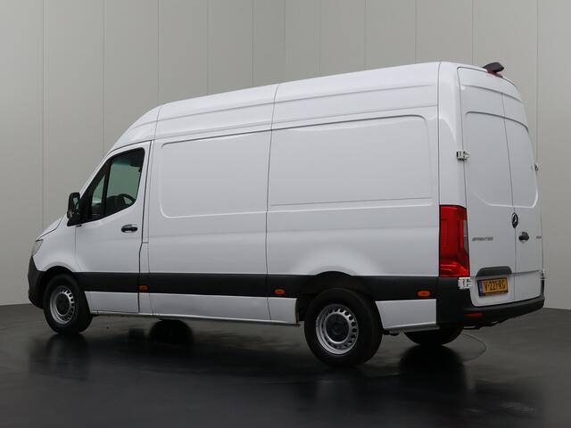 Mercedes-Benz SPRINTER 314CDI Automaat L2H2 | 3500Kg Trekgewicht | Navigatie | Camera | Airco | Cruise | 3-Zits | Betimmering