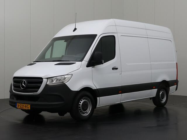 Mercedes-Benz SPRINTER 314CDI Automaat L2H2 | 3500Kg Trekgewicht | Navigatie | Camera | Airco | Cruise | 3-Zits | Betimmering