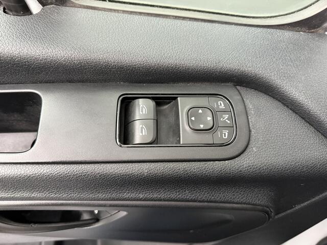 Mercedes-Benz SPRINTER 314CDI Automaat L2H2 | 3500Kg Trekgewicht | Navigatie | Camera | Airco | Cruise | 3-Zits | Betimmering
