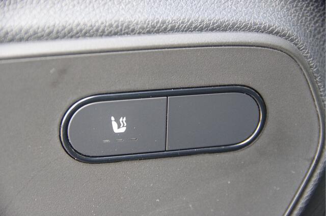 Mercedes-Benz SPRINTER 319 3.0 CDI V6 L2H2 MARGE! AUT. LED, LEDER, MBUX 10'', STOELVERWARMING, TREKHAAK, CAMERA, CRUISE, LEDER STUUR, CLIMA