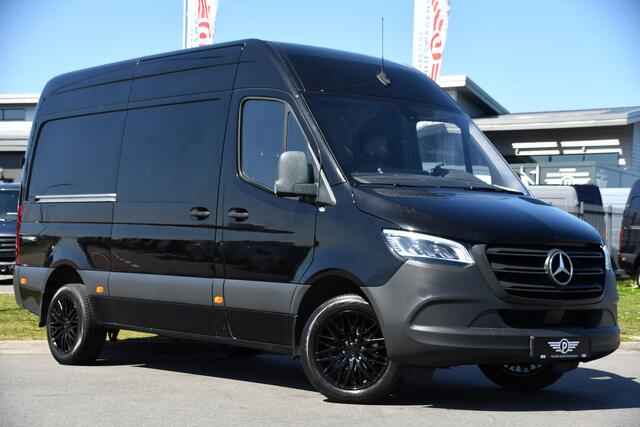 Mercedes-Benz SPRINTER 316 2.2 CDI L2H2 Black Edition MARGE! Camera, Cruise, Carplay, LED, 10,5'' Mbux, 164pk, Standkachel, Stoelverwarming, Automaat, NAVI, Leder, Uniek!