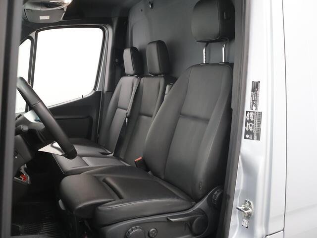 Mercedes-Benz SPRINTER 319 CDI L2 H1 | Select | Distronic | 3500 KG Trekhaak | 17" Lichtmetalen Wielen | Navigatie | Parkeercamera | LED Koplampen | Certified