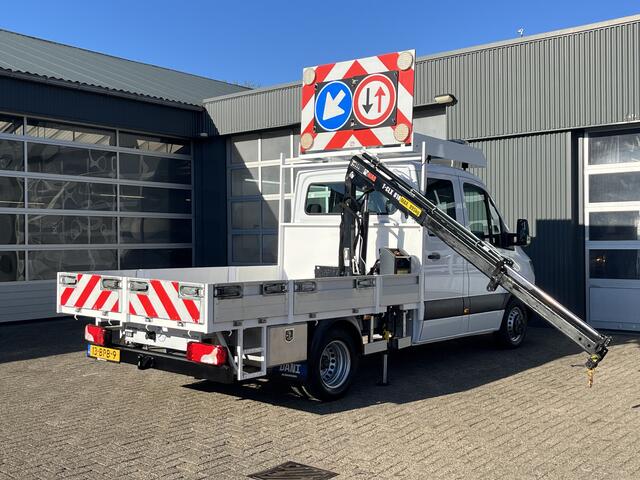 Mercedes-Benz SPRINTER 514 CDI 366 Hiab Laadkraan 018T Trekhaak 3500kg trekgewicht Airco 6-Persoons Open laadbak Pick-up Euro 6 Verkeersbord Actiebord Pijlenbord Bakwagen P-up Tachograaf 1e eigenaar ex gemeente