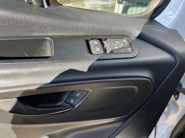 Mercedes-Benz SPRINTER 514 CDI 366 Hiab Laadkraan 018T Trekhaak 3500kg trekgewicht Airco 6-Persoons Open laadbak Pick-up Euro 6 Verkeersbord Actiebord Pijlenbord Bakwagen P-up Tachograaf 1e eigenaar ex gemeente