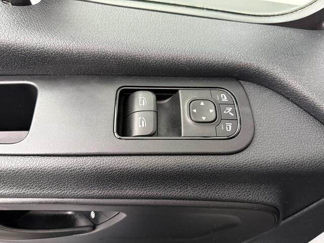 Mercedes-Benz SPRINTER 315CDI Automaat L3H2 Maxi | Imperiaal | Trekhaak | Multimedia | Camera | Airco | Cruise | 3-Zits | Betimmering