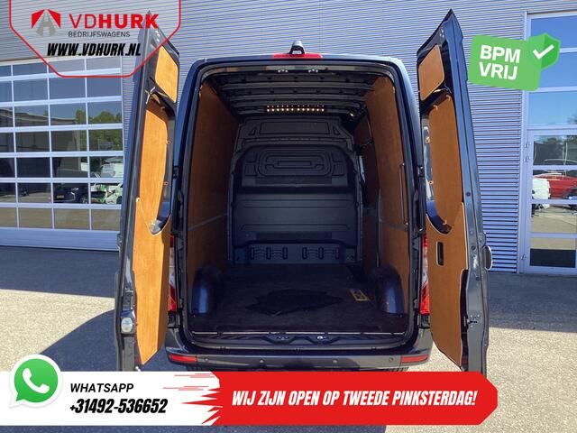 Mercedes-Benz SPRINTER 315 CDI Aut. L2H2 3.5t Trekverm./ LED/ Gev.Stoel/ 10,25" MBUX/ Climate/ Stoelverw./ Carplay/ Navi/ Cruise/ Camera/ PDC/ Trekhaak
