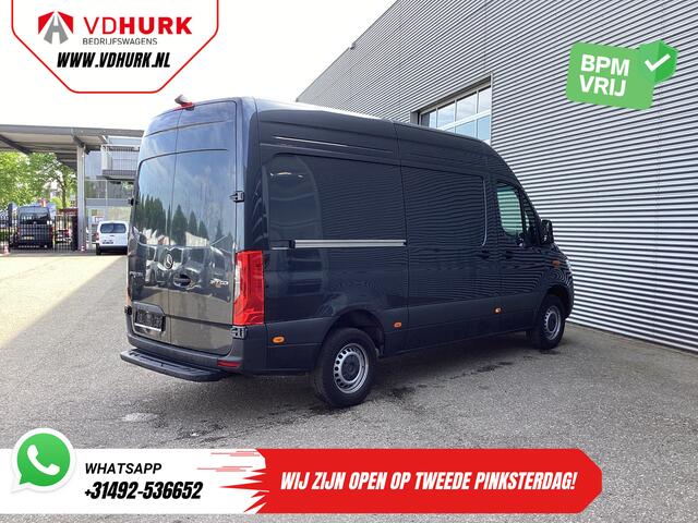 Mercedes-Benz SPRINTER 317 CDI Aut. L2H2 LED/ Stoelverw./ Gev.stoel/ 270Gr.Deuren/ Navi/ Camera/ PDC/ Cruise/ Airco