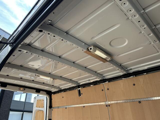 Mercedes-Benz SPRINTER 317 CDI L2 H2 MBUX / Imperiaal / Trekhaak / Camera / Parkeersensoren / Navigatie / Cruise control / Airco / 270 Graden achterdeuren