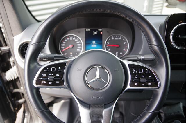 Mercedes-Benz SPRINTER 319 3.0 CDI L2H2 AUT. LED, 3.5T TREKHAAK, MBUX 10'', STANDKACHEL, CAMERA, NAVI, CRUISE