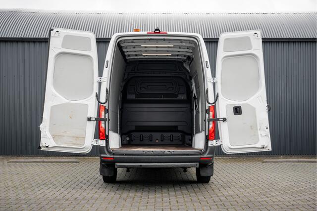 Mercedes-Benz SPRINTER 315 CDI L2H2 | Automaat | Mbux | Camera | 1ste Eigenaar | Cruise | PDC | Climatronic