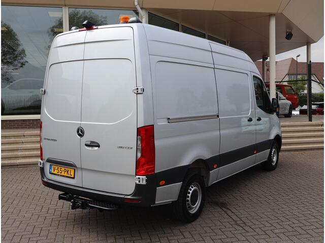 Mercedes-Benz SPRINTER 316 2.2 CDI 163 PK AUT. L2H2 + WERKPL. INRICHTING | TREKHAAK 3500 KG! | STANDKACKEL | CARPLAY | CAMERA | STOELVERW. | LED