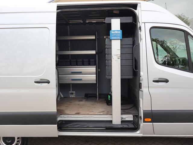 Mercedes-Benz SPRINTER 316 2.2 CDI 163 PK AUT. L2H2 + WERKPL. INRICHTING | TREKHAAK 3500 KG! | STANDKACKEL | CARPLAY | CAMERA | STOELVERW. | LED