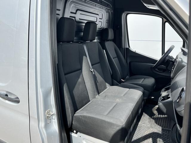 Mercedes-Benz SPRINTER 215 1.9 CDI L2H2 Automaat L2H2 Climate Control Camera Carplay Parkeersensoren V+A