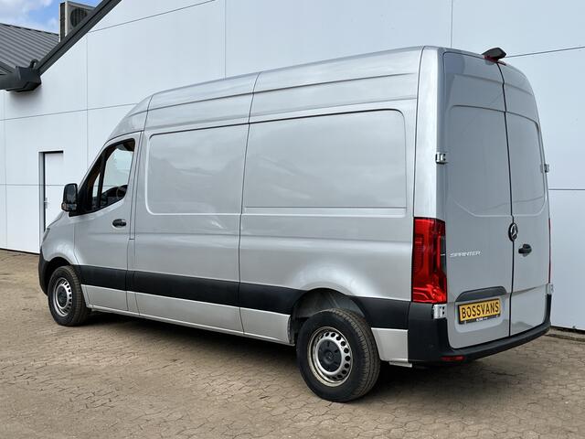 Mercedes-Benz SPRINTER 215 1.9 CDI L2H2 Automaat L2H2 Climate Control Camera Carplay Parkeersensoren V+A