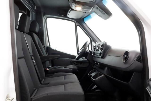 Mercedes-Benz SPRINTER 516 CDI 163pk 7G Automaat L2H2 Airco/Camera/Trekhaak 3500kg 08-2020
