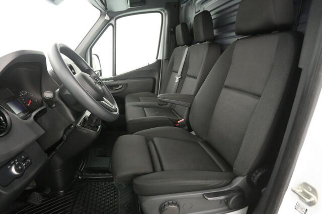 Mercedes-Benz SPRINTER 317 CDI L2H2 170PK | Airco | Camera | Cruise | 3 Zits | Carplay