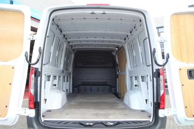Mercedes-Benz SPRINTER 319 3.0 CDI V6 | Aut. | 4x4 / ZG3 | L2H1 | Clima..