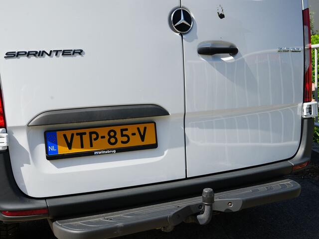 Mercedes-Benz SPRINTER 315 1.9 CDI L2H2 FWD