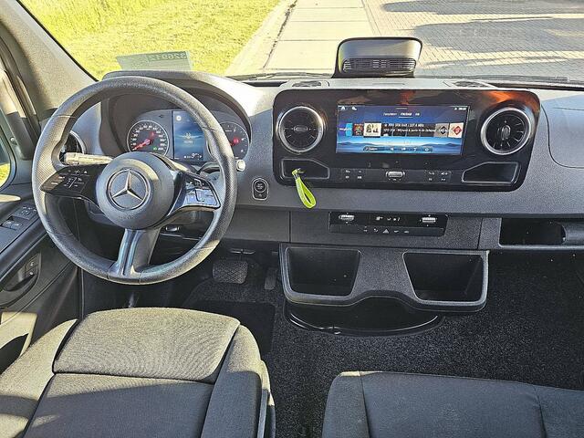 Mercedes-Benz SPRINTER 317 L2H2 Pro Mbux10 Euro6 Airco Automaat Facelift Navi BPM-Vrij 170Pk Euro6 Camera! L2H2 Mbux RWD Euro6 Airco Automaat Facelift Navi BPM-Vrij 170Pk Euro6 Camera