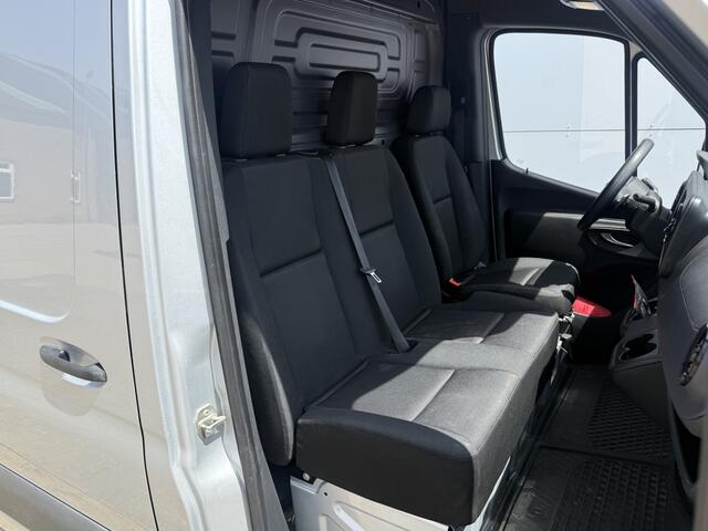 Mercedes-Benz SPRINTER 215 1.9 CDI Automaat L2H2 Climate Control Camera Carplay Parkeersensoren v+a