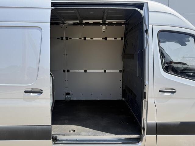 Mercedes-Benz SPRINTER 215 1.9 CDI Automaat L2H2 Climate Control Camera Carplay Parkeersensoren v+a