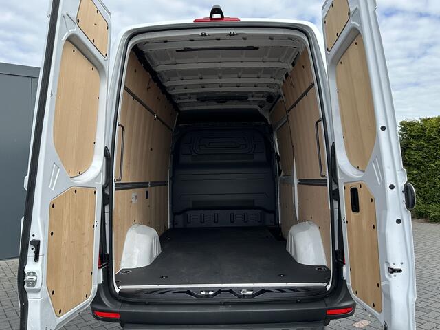 Mercedes-Benz SPRINTER 317 CDI 9G-TRONIC RWD FACELIFT / L2H2 / CAMERA / LED / MBUX / CRUISE / AIRCO / BLIND SPOT / GEVEERDE STOEL