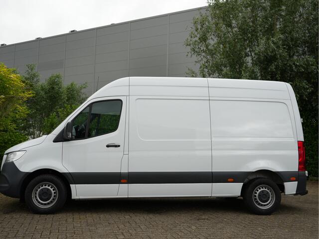 Mercedes-Benz SPRINTER 215 1.9 CDI L2H2 FWD L2/H2 E6 trekhaak camera Navi