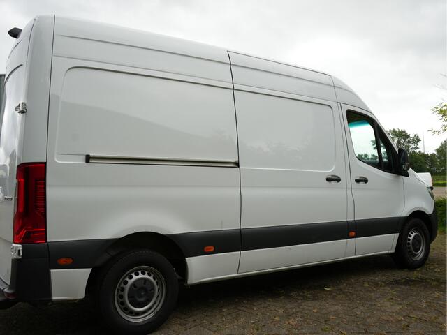 Mercedes-Benz SPRINTER 215 1.9 CDI L2H2 FWD L2/H2 E6 trekhaak camera Navi