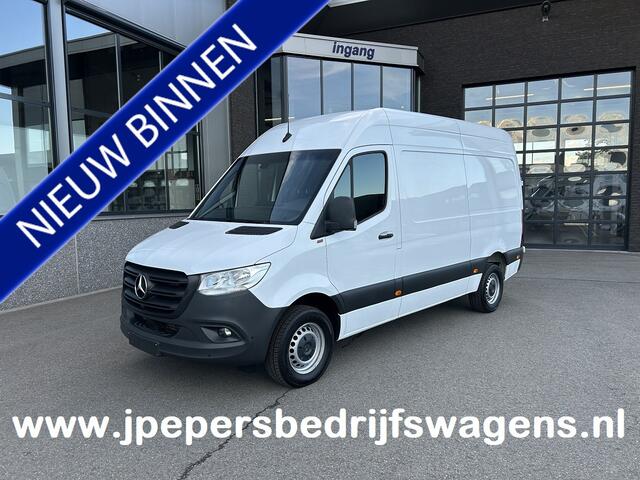 Mercedes-Benz SPRINTER 317 CDI L2 H2 360 Camera / MBUX / Navigatie / Parkeersensors / Cruise control / Airco / 270 Graden achterdeuren