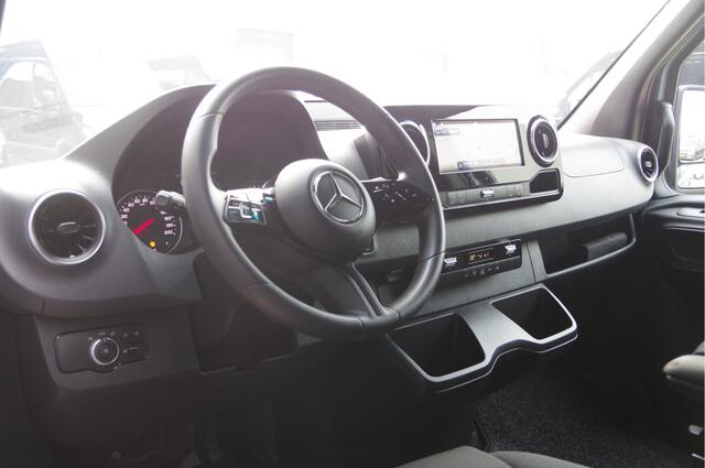 Mercedes-Benz SPRINTER 317 1.9 CDI L2H1 DC-6P, AUT. FACELIFT, 3.5T TREKHAAK, LED, CAMERA, NAVI, CRUISE, MF STUURWIEL, MISTLAMPEN, DUBBELE CABINE, DUBBEL CABINE