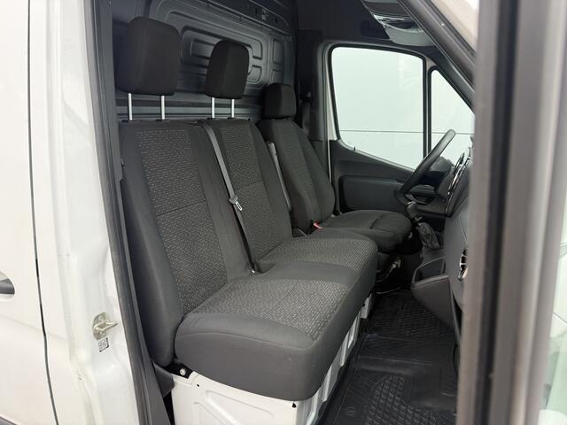Mercedes-Benz SPRINTER 516 2.2 CDI L2H2 Dubbellucht 10 Inch MBUX 3,5t Trekhaak Climate Control Navigatie Parkeersensoren V + A