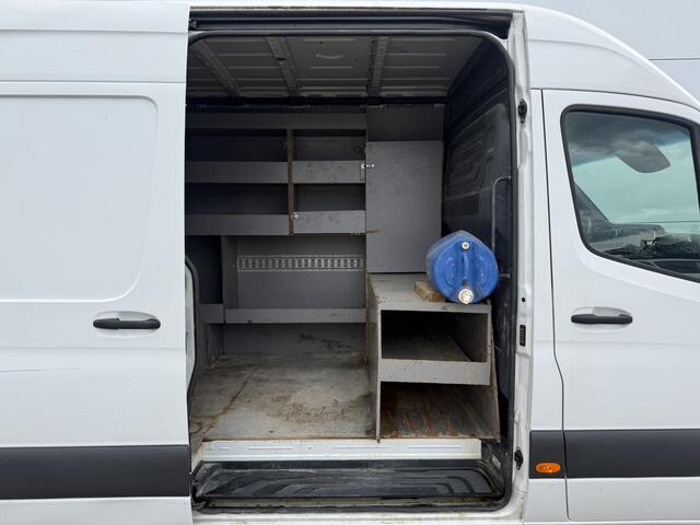 Mercedes-Benz SPRINTER 516 2.2 CDI L2H2 Dubbellucht 10 Inch MBUX 3,5t Trekhaak Climate Control Navigatie Parkeersensoren V + A
