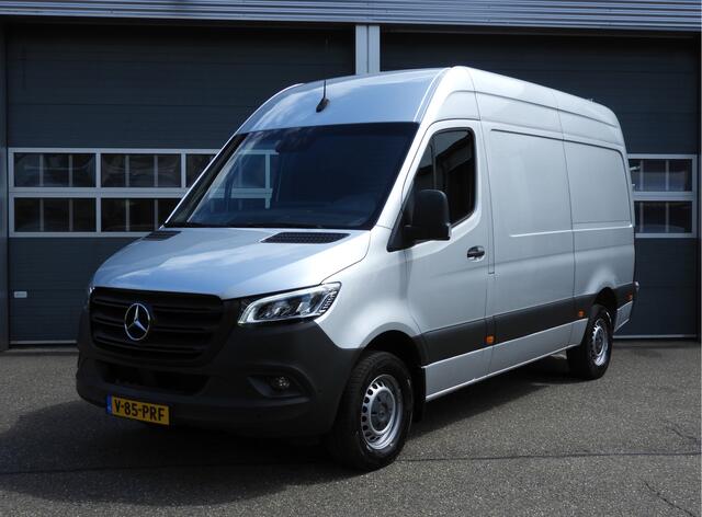 Mercedes-Benz SPRINTER 317 1.9 CDI L2H2 RWD AUT | 3.5t TREKHAAK | LED | CRUISE | CAMERA | MBUX