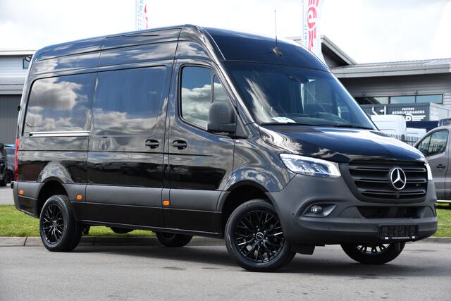 Mercedes-Benz SPRINTER 319 3.0 CDI L2H2 Black Edition 360 Camera, Adaptieve Cruise, Carplay, LED, 190pk, Stoelverwarming, Automaat, Standkachel, Uniek!