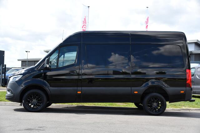 Mercedes-Benz SPRINTER 319 3.0 CDI L2H2 Black Edition 360 Camera, Adaptieve Cruise, Carplay, LED, 190pk, Stoelverwarming, Automaat, Standkachel, Uniek!