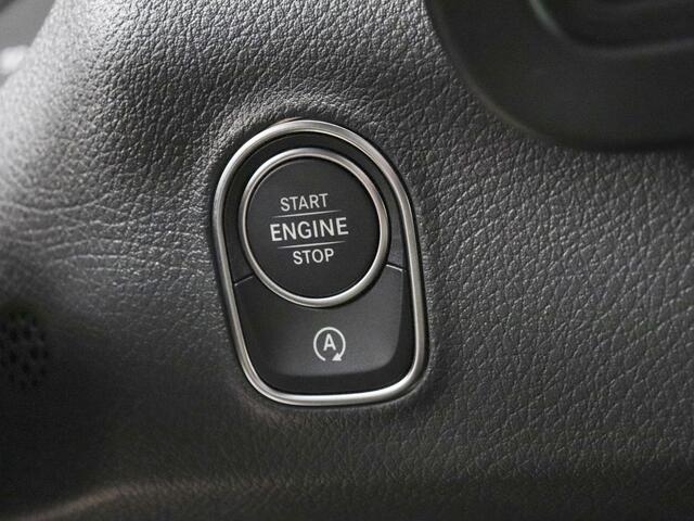 Mercedes-Benz SPRINTER 315 CDI Automaat L2H2 PRO Airco MBUX Navigatie Adaptive Cruise Control Leder PDC VA + Camera Trekhaak 3500kg Comfortstoel