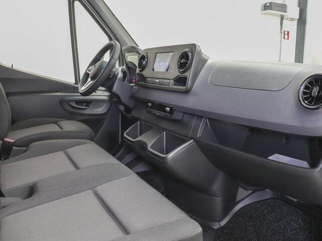 Mercedes-Benz SPRINTER 315 CDI Automaat L2H2 PRO Airco MBUX Navigatie Adaptive Cruise Control Leder PDC VA + Camera Trekhaak 3500kg Comfortstoel