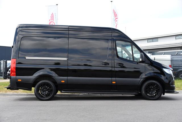 Mercedes-Benz SPRINTER 316 1.9 CDI L2H2 RWD AMG Black Edition Camera, Cruise, 3500KG Trekhaak, Carplay, Automaat, 170PK, Standkachel, Multimedia, UNIEK!