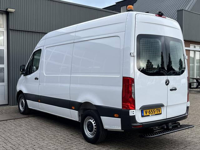 Mercedes-Benz SPRINTER 314 2.2 CDI L2H2 Werkplaats inrichting Airco Cruise controle Trekhaak 2800kg Kastinrichting Omvormer Apple carplay 1e Eigenaar Euro 6 Bpm vrij voor particulier gebruik!!