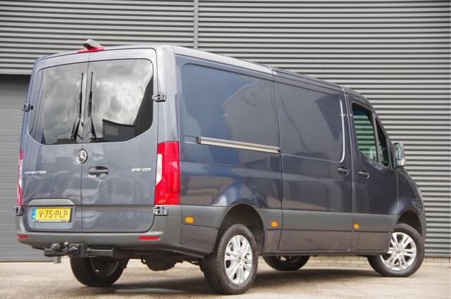 Mercedes-Benz SPRINTER 319 3.0 CDI V6 L2H1 MARGE! AUT. 2X SCHUIFDEUR, 3.5T TREKHAAK, LEDER, ADAPT. CRUISE, 360 CAMERA, NAVI, CLIMA, STOELVERWARMING
