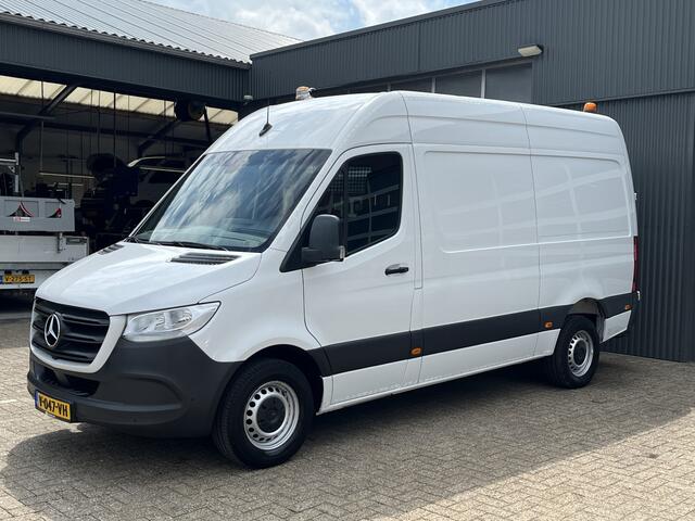 Mercedes-Benz SPRINTER 314 2.2 CDI L2H2 EURO VI-D Werkplaats inrichting Airco Cruise controle Trekhaak 2800kg Kastinrichting Omvormer Apple carplay 1e Eigenaar Euro 6 Bpm vrij voor particulier gebruik!!